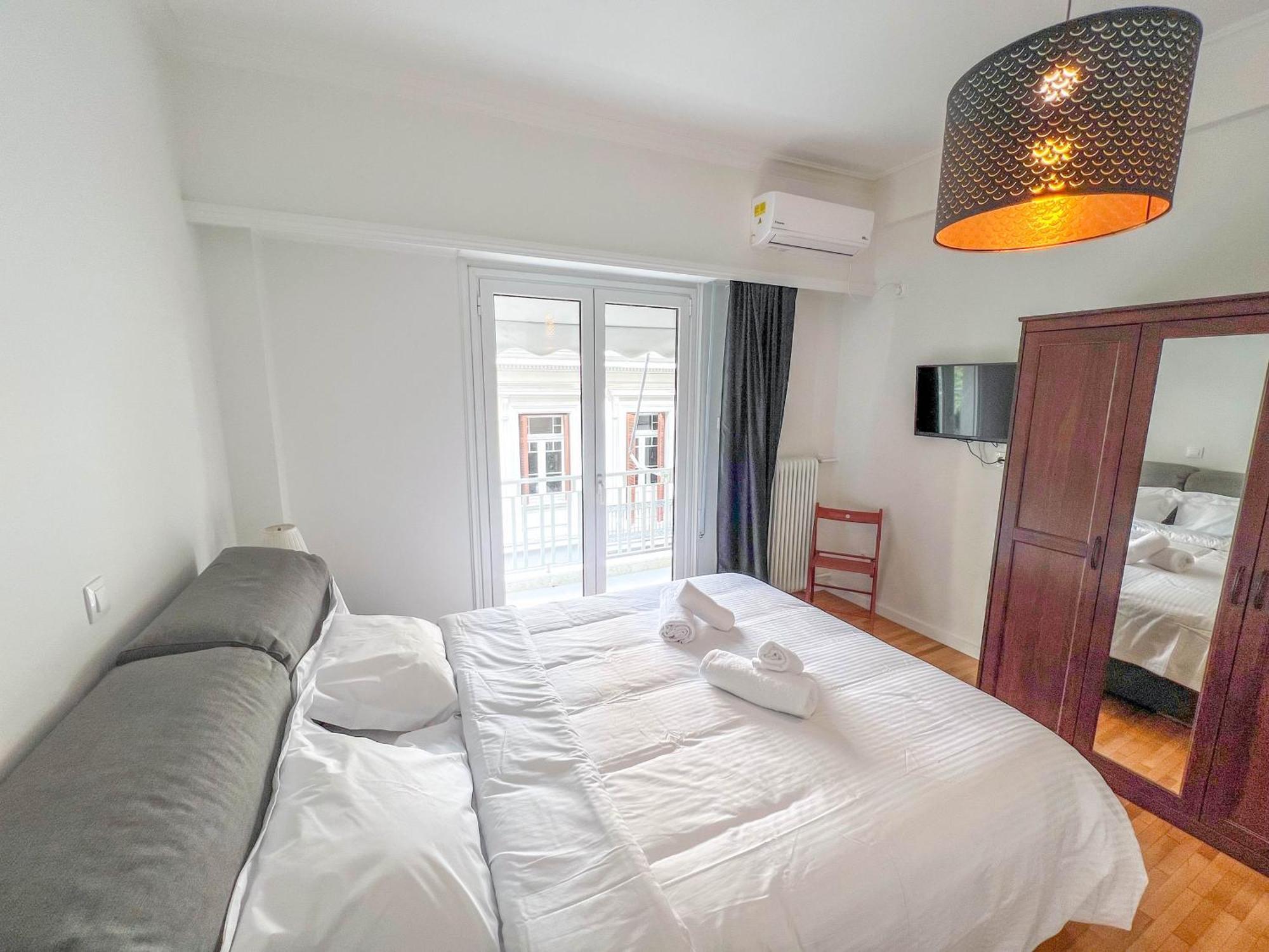 Family Two Bedroom Apartment Benaki Atene Esterno foto